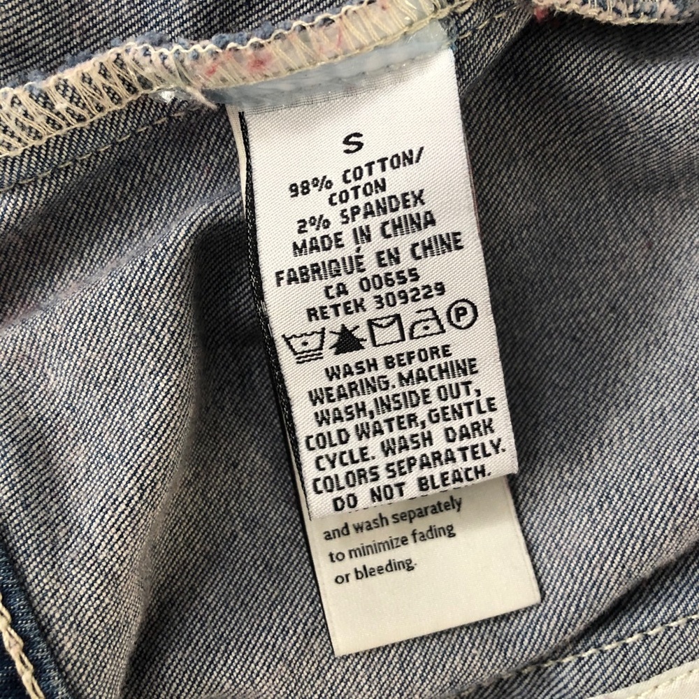 SOLD * RW&Co Denim Jacket - Picture 10 of 10